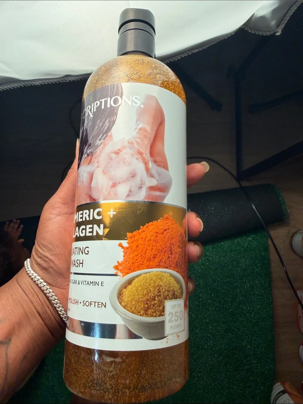 SpaScriptions Turmeric + Collagen Exfoliating Body Wash - Orange/Brown